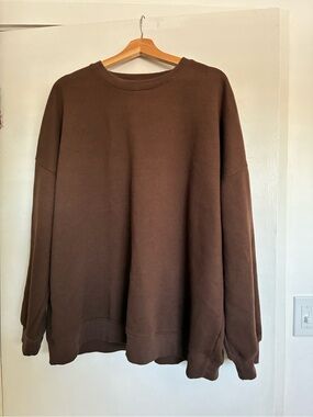 Women’s Unisex Brown Crewneck Sweater
